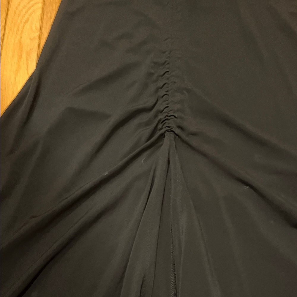 Hugo Buscati Elegant Black Halter Dress - Picture 5 of 6
